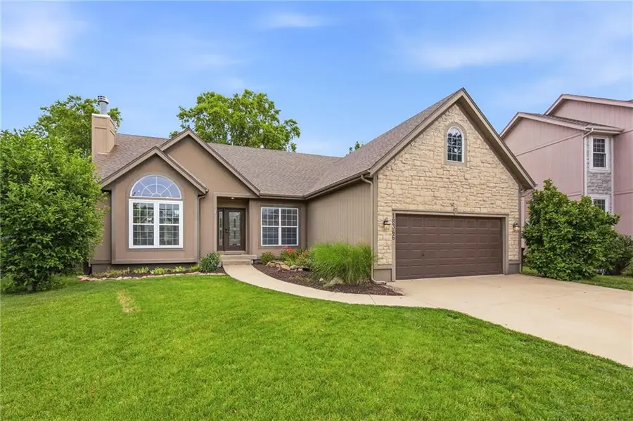 18366 W 157 Terrace, Olathe, KS 66062 - #2