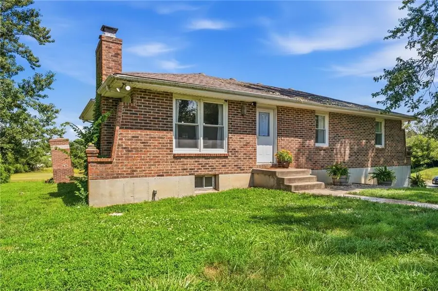 25225 S Windridge Road, Peculiar, MO 64078 - #3