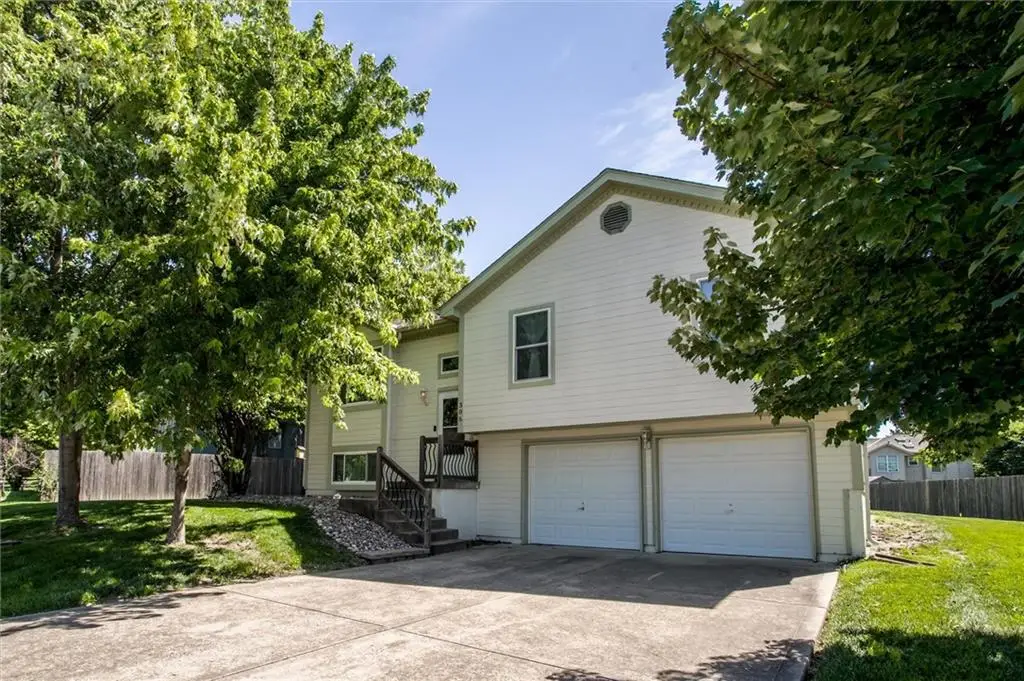 305 Pinetree Drive, Greenwood, MO 64034 - #1