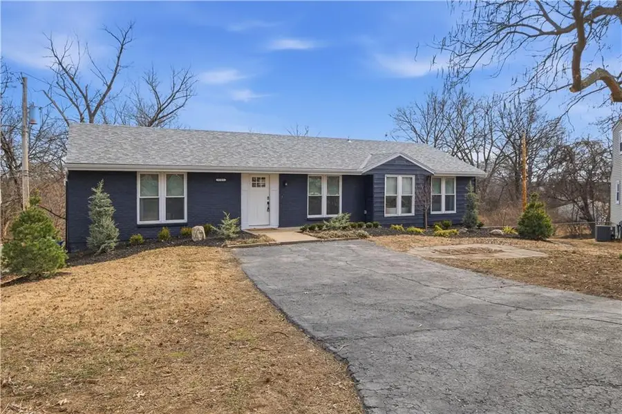 9905 W 60th Terrace, Merriam, KS 66203 - #2