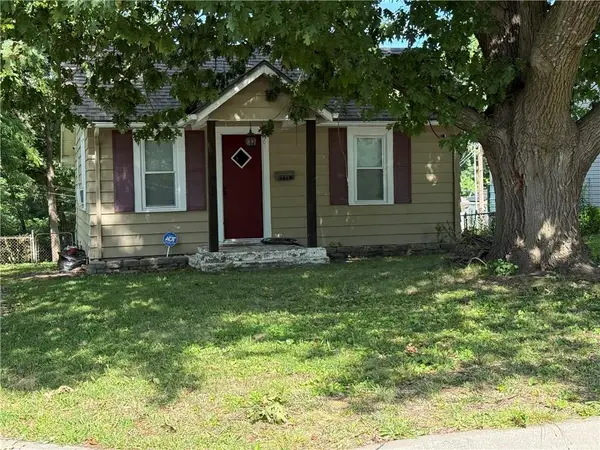 1614 S Mccoy Street, Independence, MO 64055