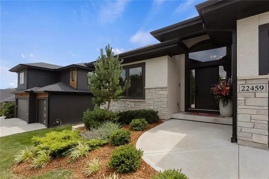 22459 W 87th Terrace, Lenexa, KS 66227 - #2