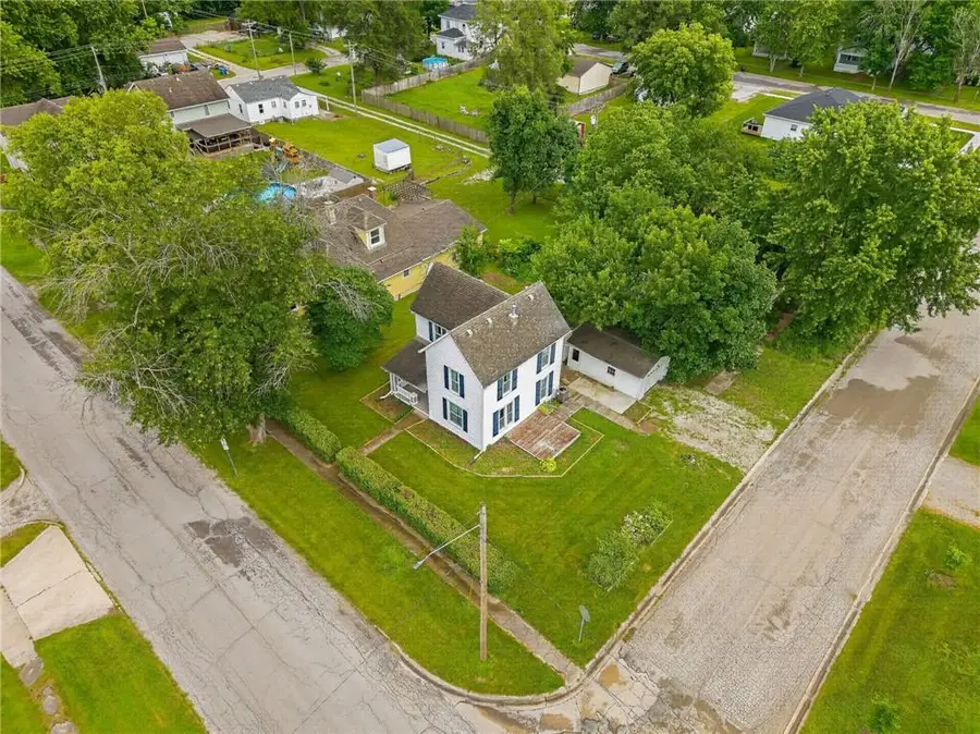 721 W 4th Street, Cameron, MO 64429 - #3