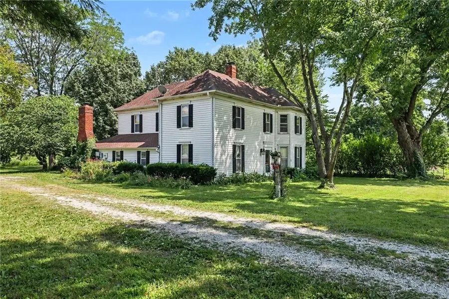 321 N Buckner Tarsney Road, Buckner, MO 64016 - #3