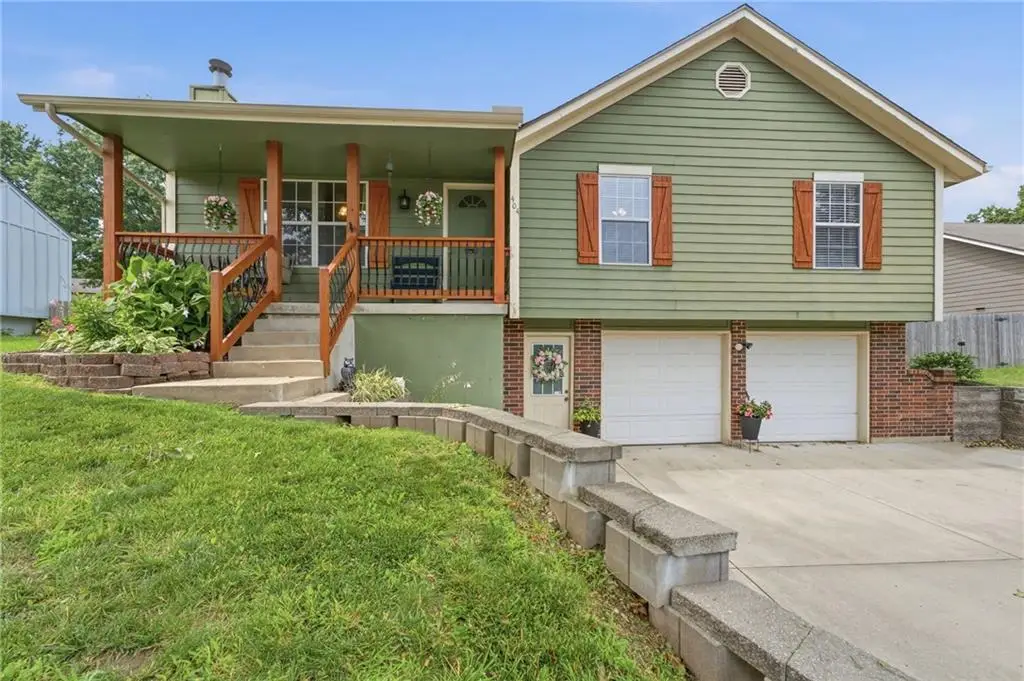 404 SE Onyx Drive, Lees Summit, MO 64063 - #1