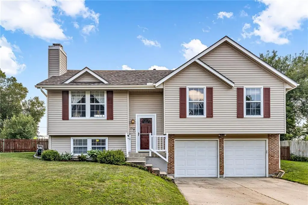 2529 SE Winchester Drive, Lees Summit, MO 64063 - #1