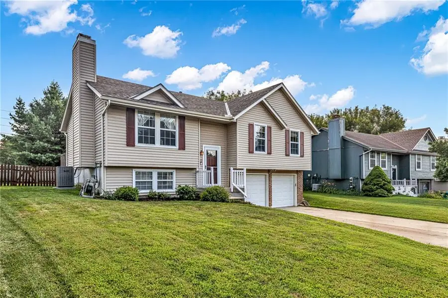2529 SE Winchester Drive, Lees Summit, MO 64063 - #3