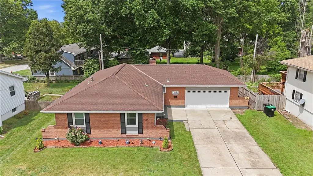 3916 Queen Ridge Drive, Independence, MO 64055 - #1