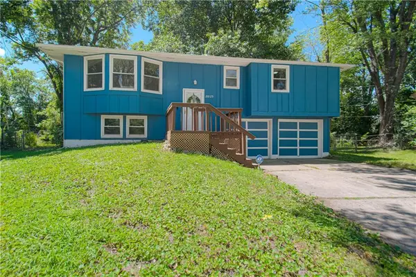 20125 E 13th Street S, Independence, MO 64057