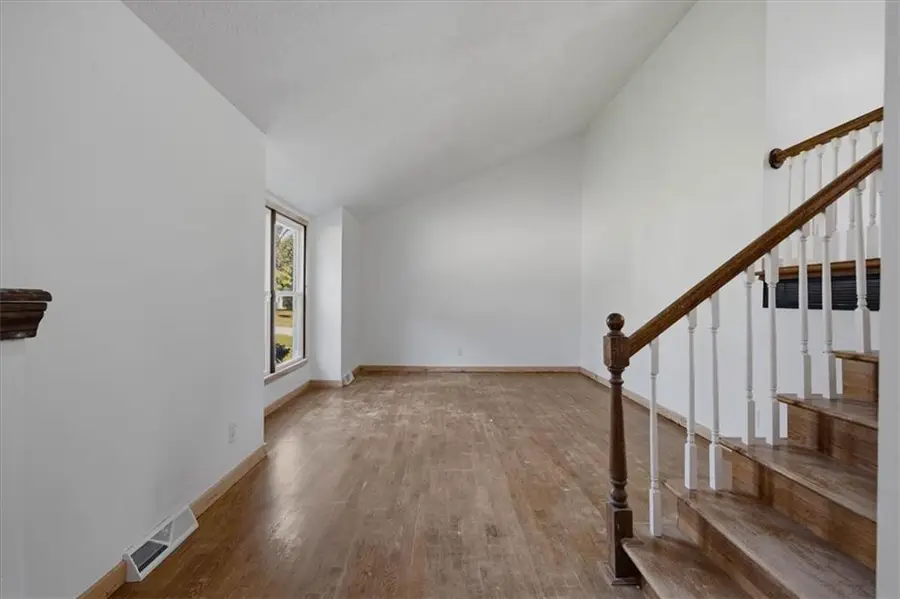 843 S 76th Street, Kansas City, KS 66111 - #2