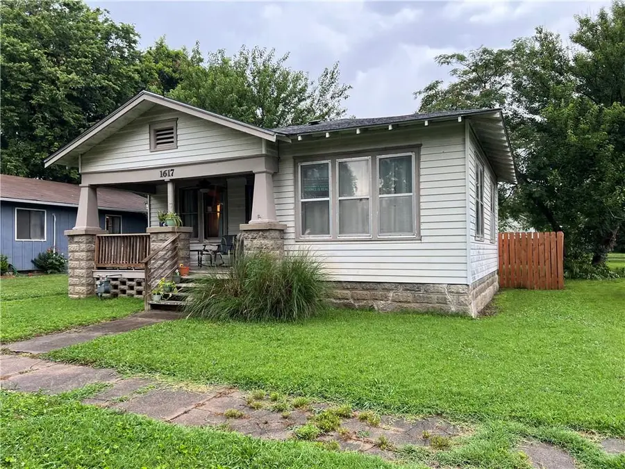 1617 Dirr Avenue, Parsons, KS 67357 - #2