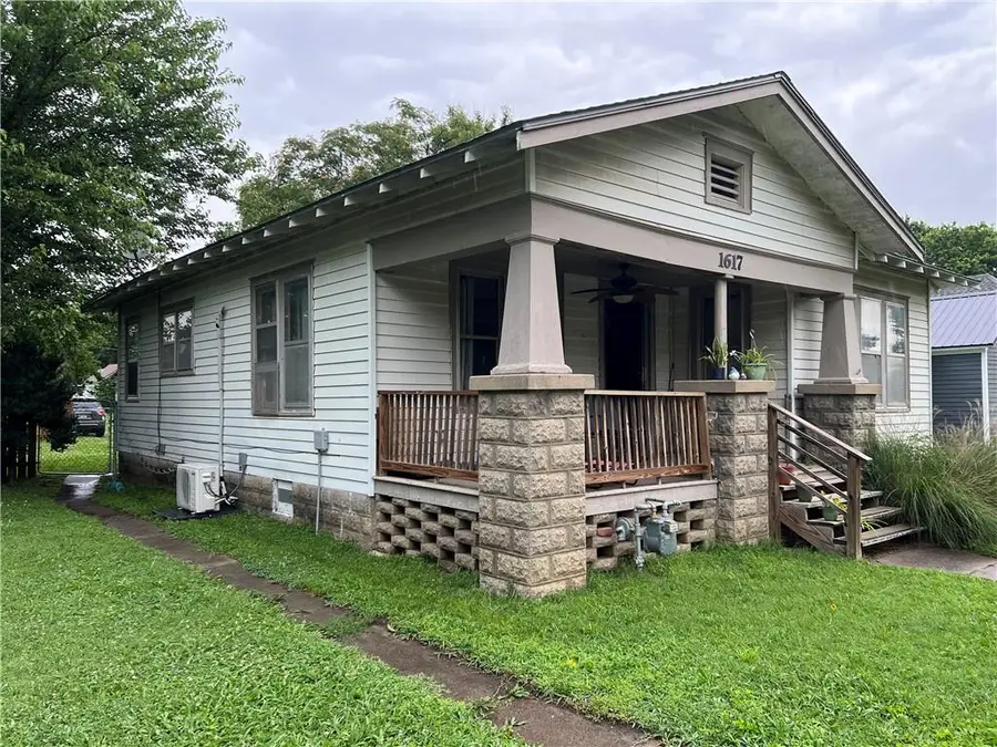 1617 Dirr Avenue, Parsons, KS 67357 - #3