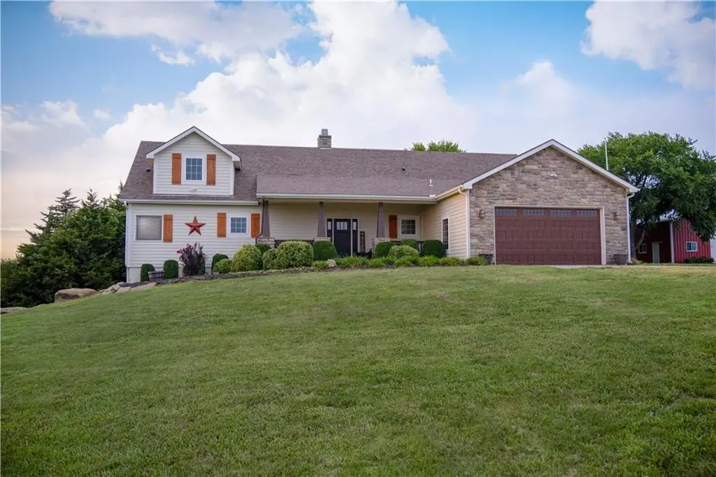 1028 N 600 Road, Baldwin City, KS 66006 - #1