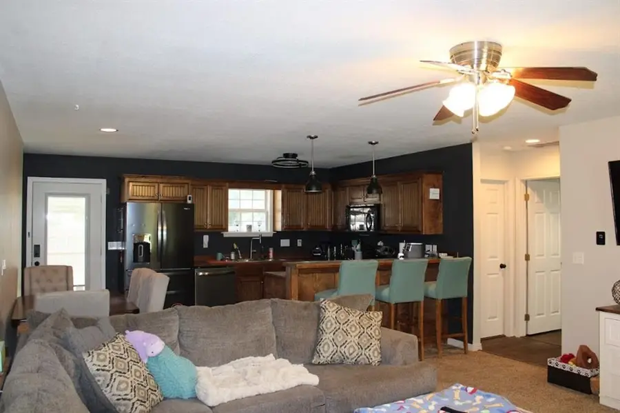 416 W Martin Street, Pittsburg, KS 66762 - #3