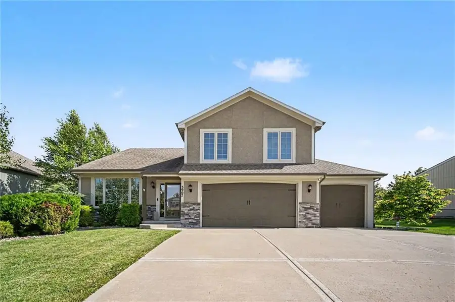 3907 NE 91 Terrace, Kansas City, MO 64156 - #2