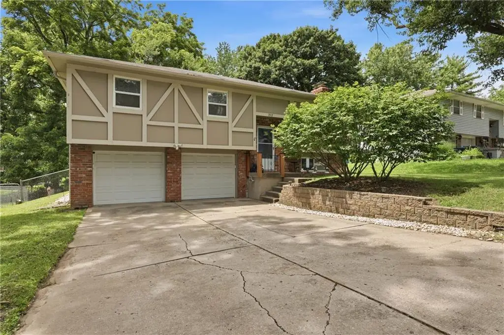 1917 SE Piccadilly Street, Blue Springs, MO 64014 - #1