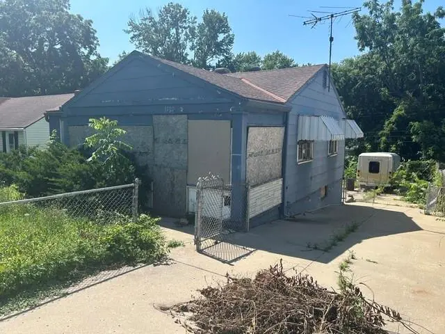 3705 Freeman Avenue, Kansas City, KS 66102 - #2