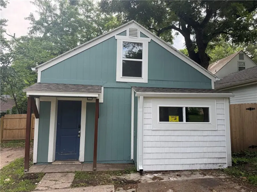 4423 Mission Road, Kansas City, KS 66103 - #2
