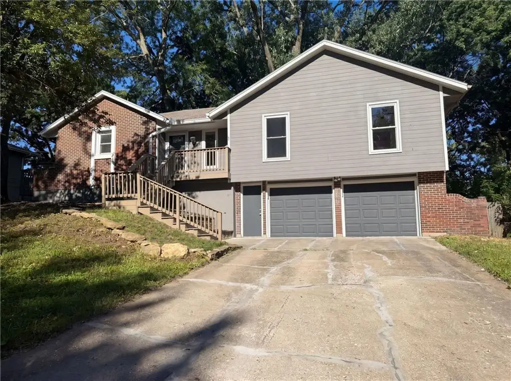 205 Ist Street Terrace, Blue Springs, MO 64014 - #1