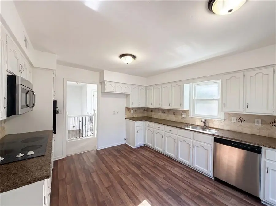 205 Ist Street Terrace, Blue Springs, MO 64014 - #2