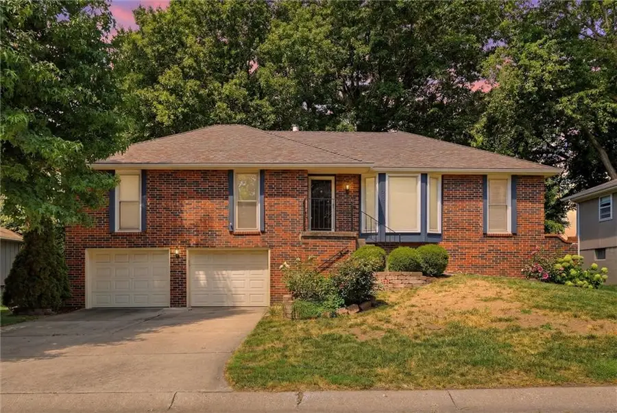 2728 Queen Ridge Drive, Independence, MO 64055 - #2