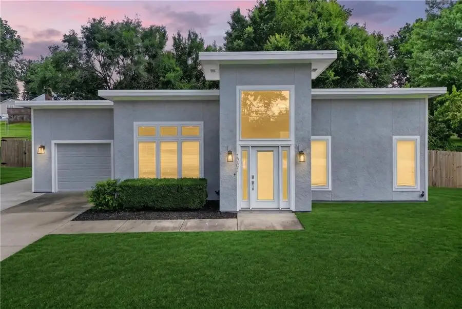 1701 NE Cookingham Drive, Kansas City, MO 64155 - #2