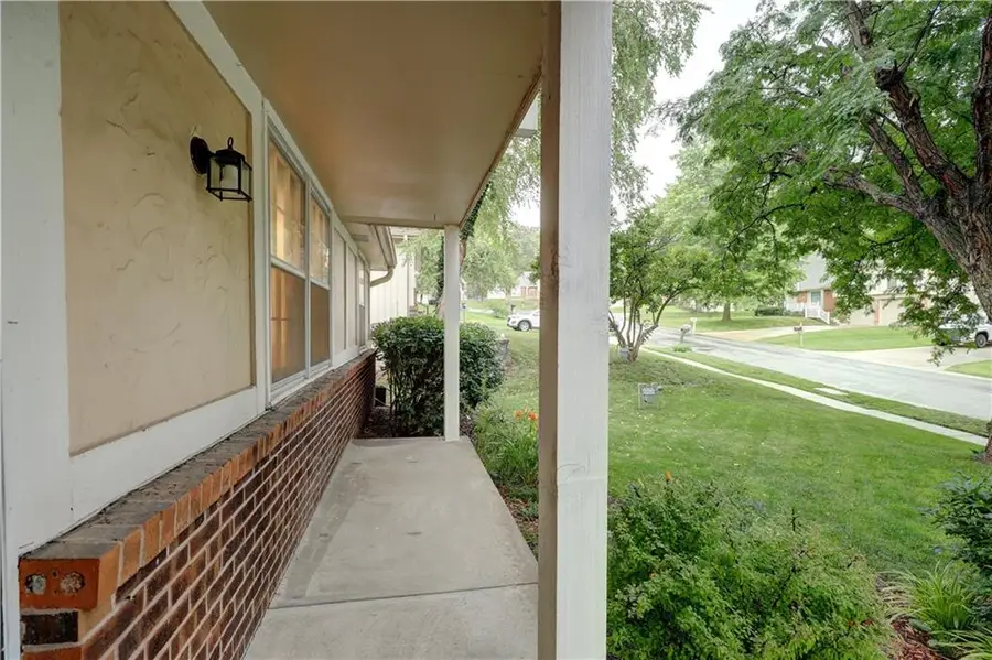 11820 W 99th Terrace, Overland Park, KS 66214 - #3
