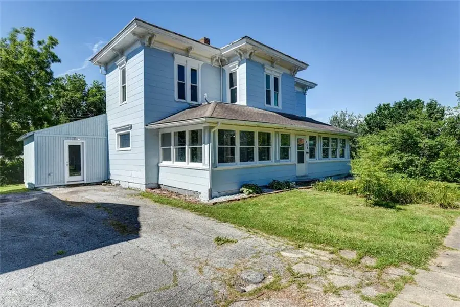 406 E 4th Street, Cameron, MO 64429 - #3