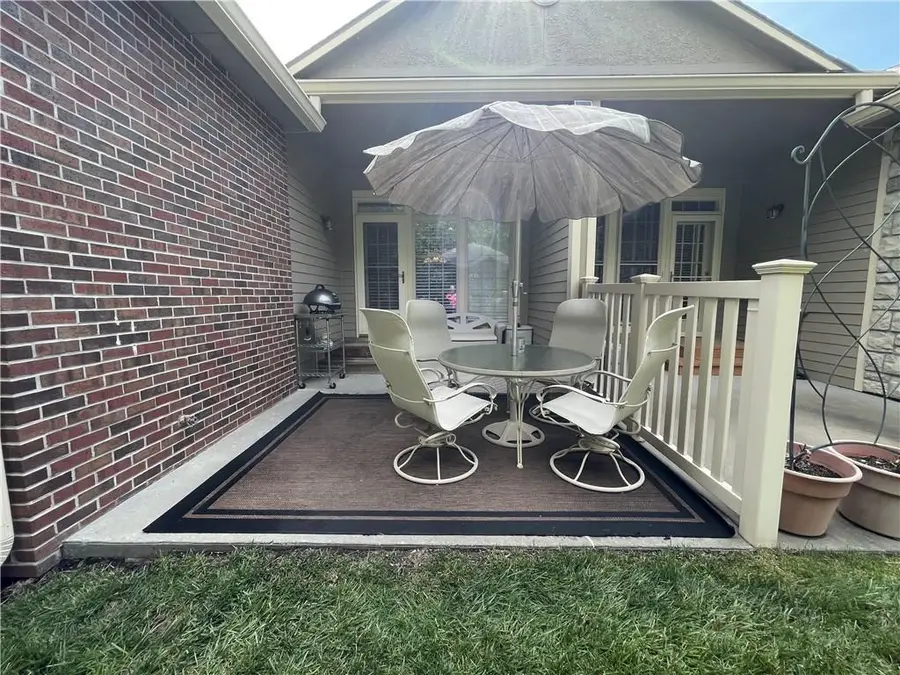 15756 S Sunset Drive #703, Olathe, KS 66062 - #2