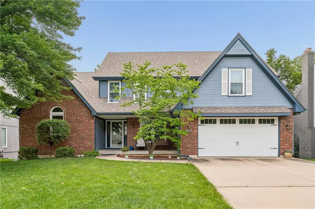 8515 Hallet Street, Lenexa, KS 66215 - #1