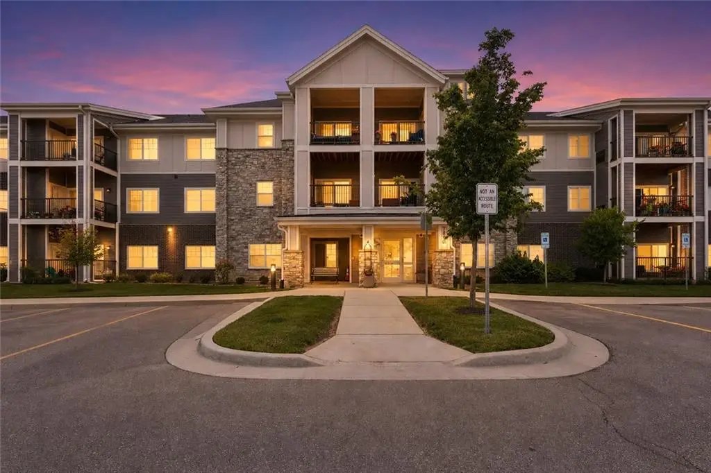7800 W 123rd Street #118, Overland Park, KS 66213 - #1