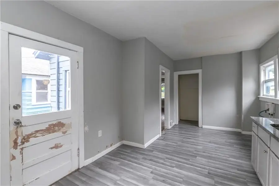 809 Monroe Avenue, Kansas City, MO 64124 - #3