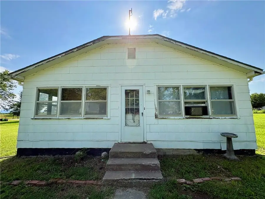 304 Clay Street, Bronson, KS 66716 - #2