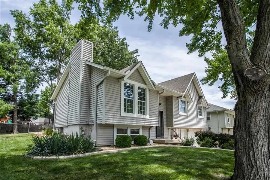1002 NE Cedar Street, Lees Summit, MO 64086 - #2