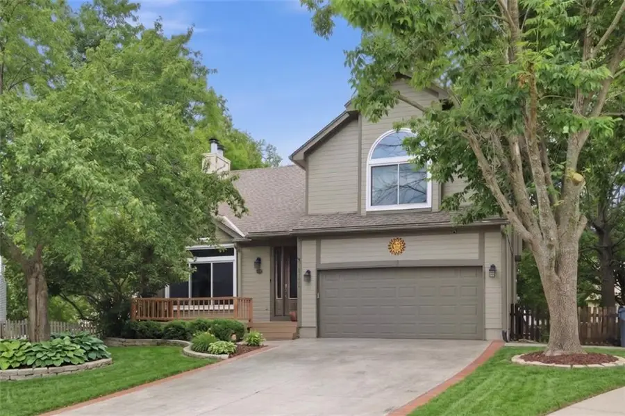 17360 W 156th Street, Olathe, KS 66062 - #2