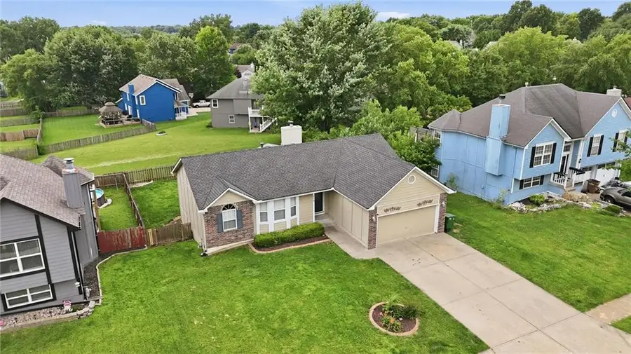 113 E Sierra Drive, Raymore, MO 64083 - #3