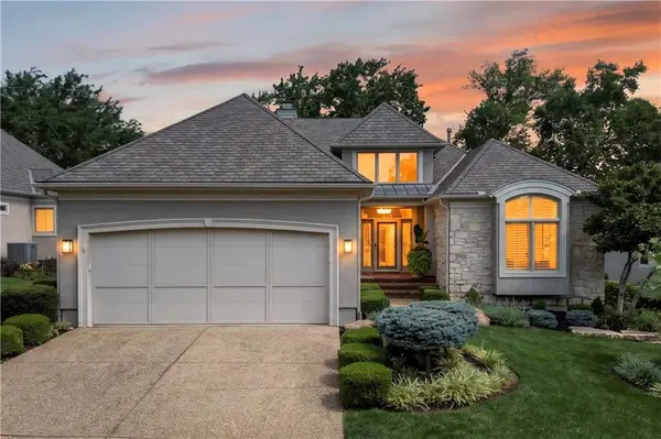 5248 W 115th Terrace, Leawood, KS 66211