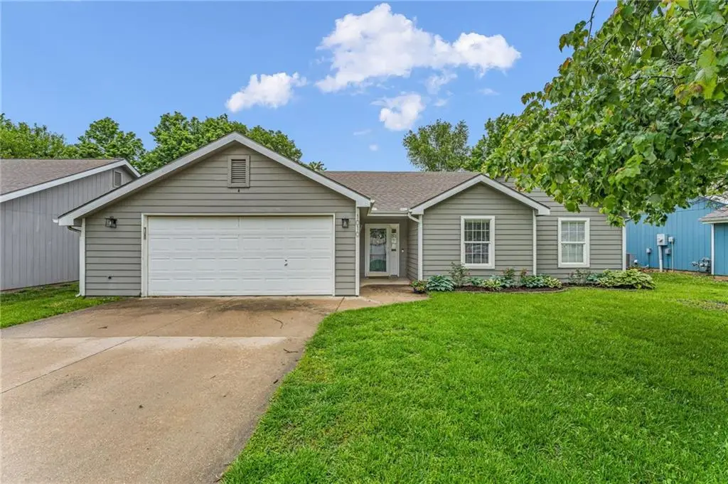 1010 Home Circle, Lawrence, KS 66046 - #1