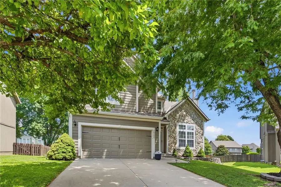 16392 W 156th Terrace, Olathe, KS 66062 - #2