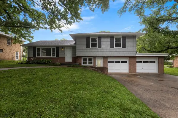 2907 Beck Road, St Joseph, MO 64506