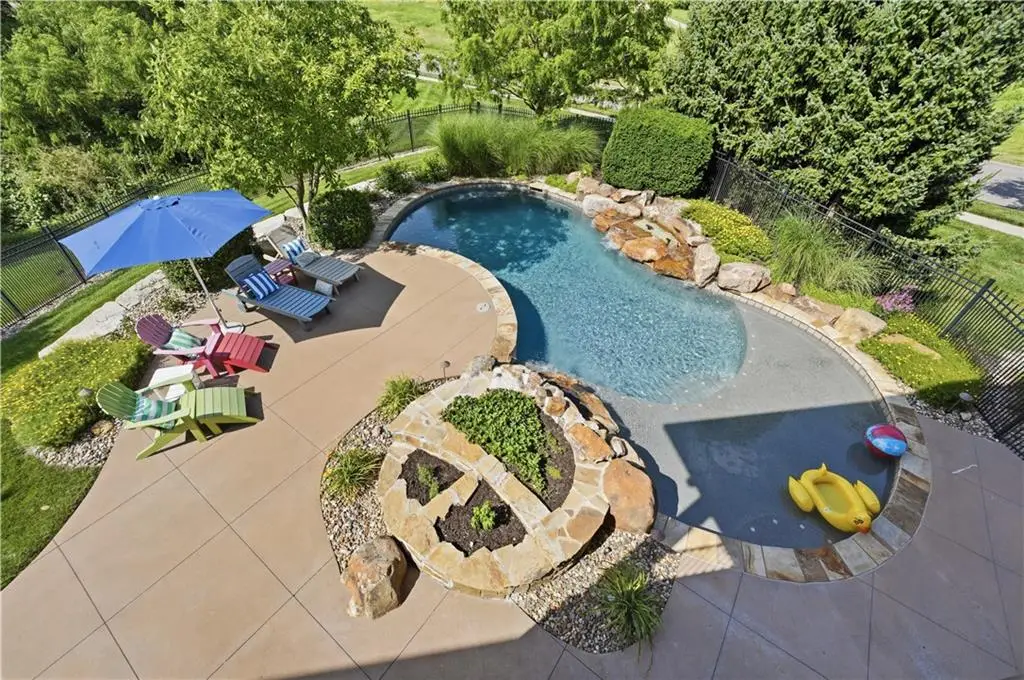 9162 Cottonwood Canyon Drive, Lenexa, KS 66219 - #1