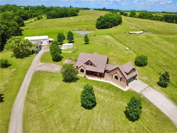 18657 W 240th Avenue, Bethany, MO 64424