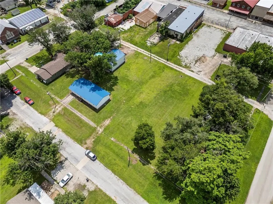 203 & 207 W Market Street, Sheldon, MO 64784 - #2