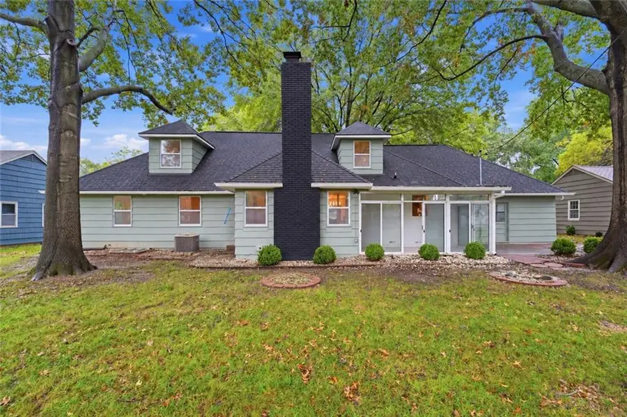 6910 W 101st Street, Overland Park, KS 66212 - #3