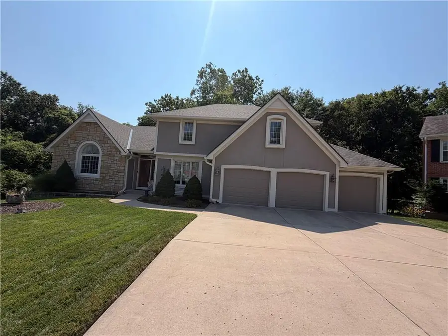 6001 78th Court, Kansas City, MO 64151 - #2