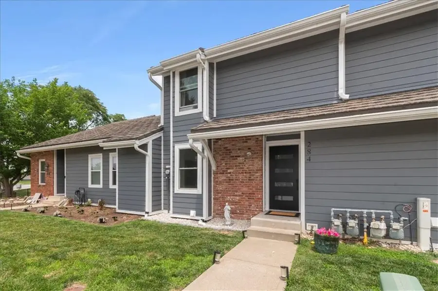 284 NE Bayview Drive, Lees Summit, MO 64064 - #3