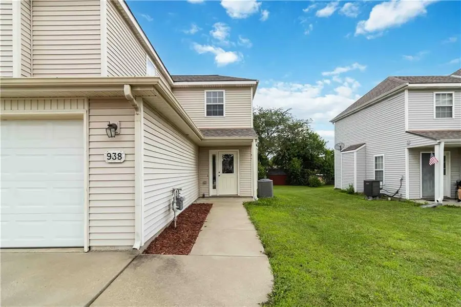 938 E Wildcat Run Street, Gardner, KS 66030 - #3