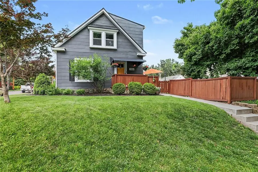 5901 Rockhill Road, Kansas City, MO 64110 - #2