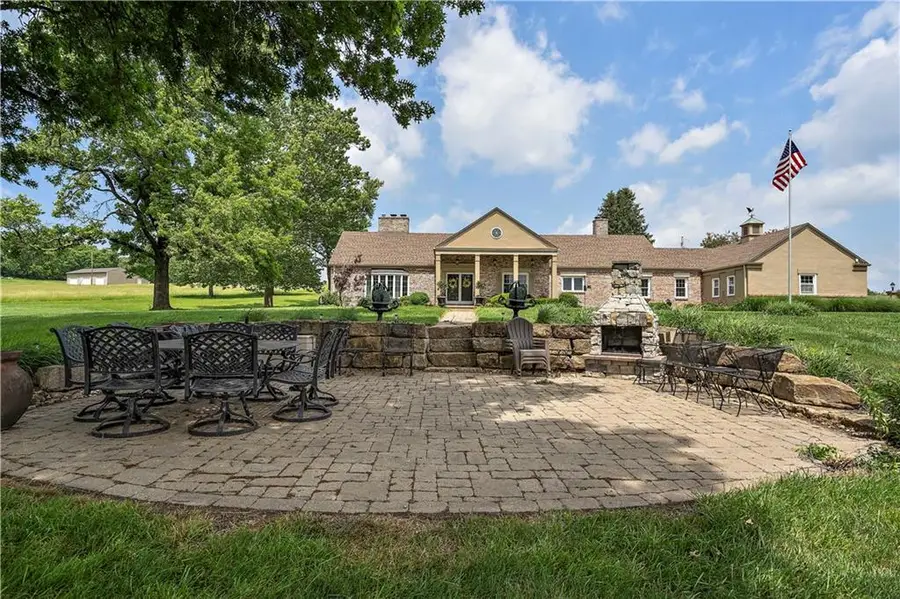 450 Ruth Ewing Road, Liberty, MO 64068 - #2