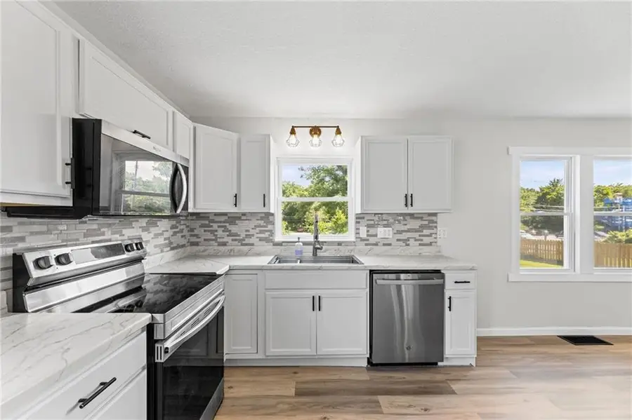 8319 W 77th Street, Overland Park, KS 66204 - #3